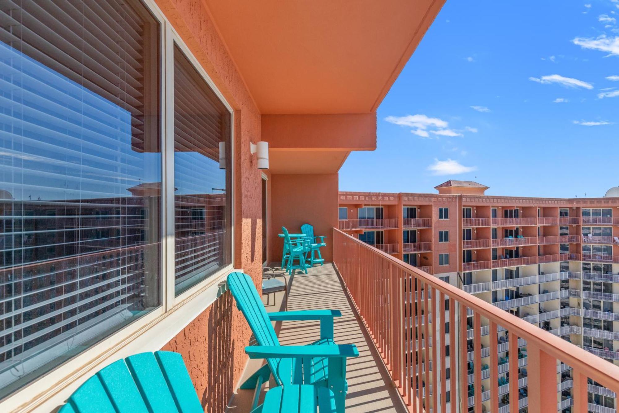 Penthouse With Beautiful Beach Views! 1 Bedroom, 2 Bathroom Penthouse! Panama City Beach Kültér fotó
