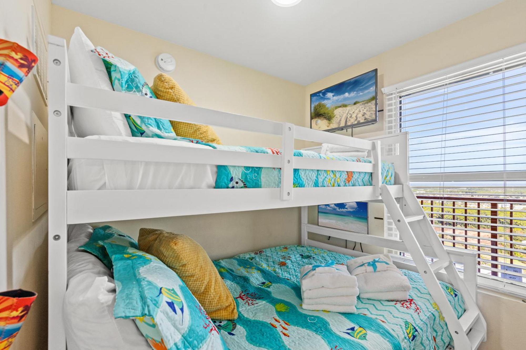 Penthouse With Beautiful Beach Views! 1 Bedroom, 2 Bathroom Penthouse! Panama City Beach Kültér fotó
